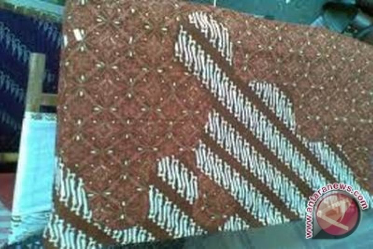 Geblek Renteng Juara Pertama Lomba Desain Batik ANTARA News