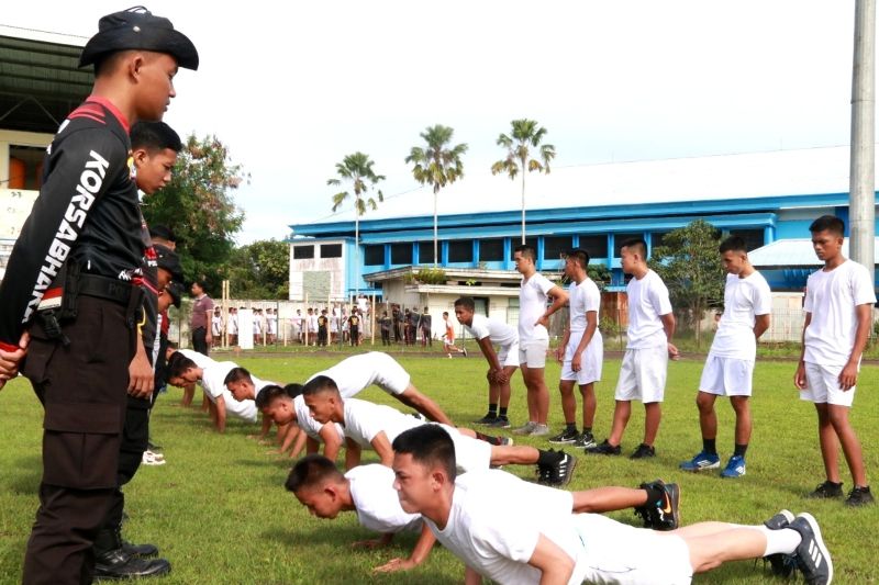 Kabid Humas Tes Kesamaptaan Bintara Polda Kaltara Dengan Prinsip Betah