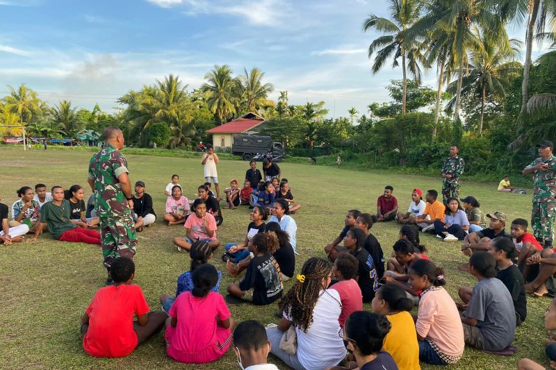 Penutupan TMMD Ke 115 Biak Numfor Diakhiri Dengan Tarian Daerah