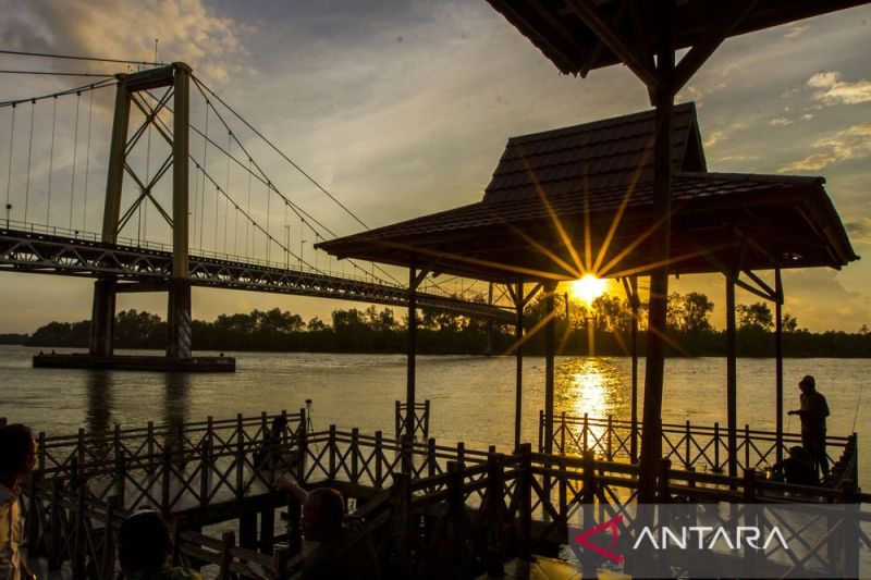 Wisata Tepi Sungai Barito Antara News