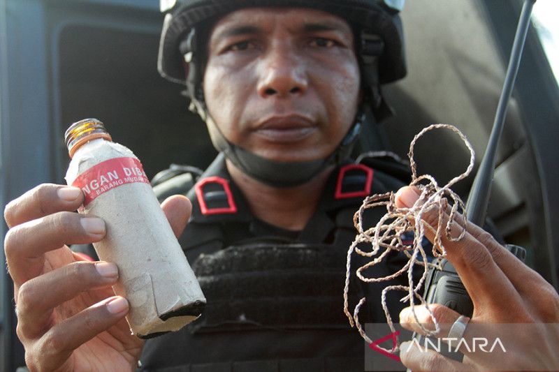 Pemusnahan Bom Ikan Rakitan Dan Ranjau Aktif Peninggalan Jepang