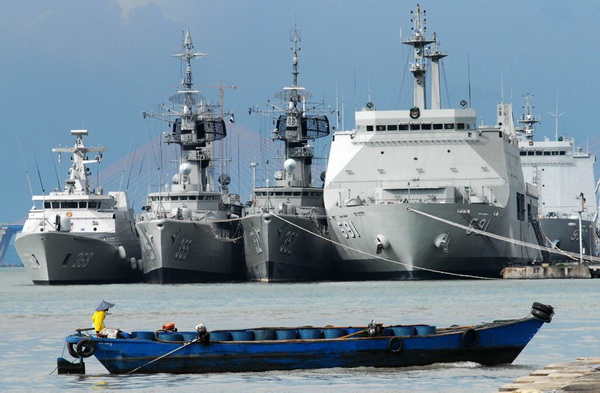 TNI AL Tingkatkan Pengamanan Wilayah Perbatasan TNI AL Tingkatkan Pengamanan Wilayah Perbatasan