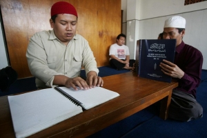 Lanjut SMP di Padang, Harus Bisa Baca Tulis Al Quran
