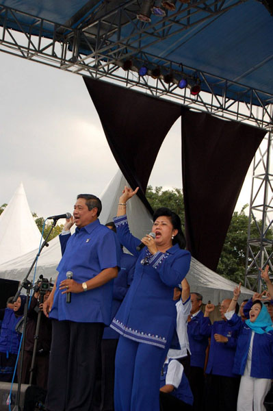 Presiden SBY sambut baik pemilu legislatif 9 April 2014 Presiden SBY sambut baik pemilu legislatif 9 April 2014
