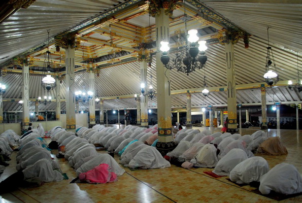 NU perkirakan puasa mulai 21 Juli 2012 NU perkirakan puasa mulai 21 Juli 2012