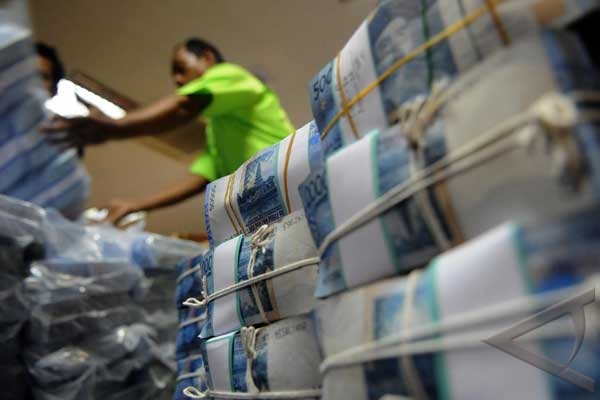 Rupiah menguat 27 poin Rupiah menguat 27 poin