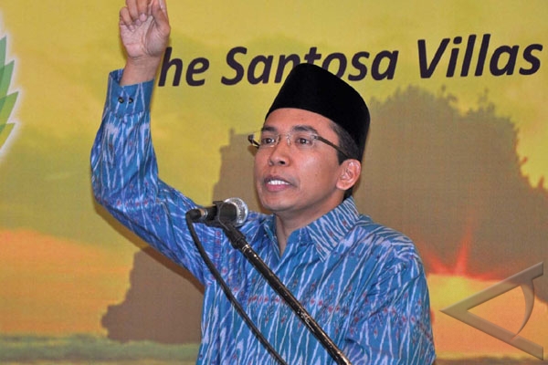 Demokrat-Golkar tandatangani kontrak koalisi Pilgub NTB Demokrat-Golkar tandatangani kontrak koalisi Pilgub NTB
