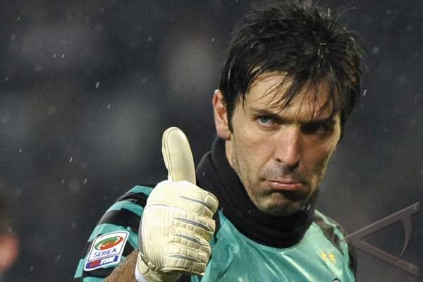 Buffon marah kendati Italia ke final Buffon marah kendati Italia ke final