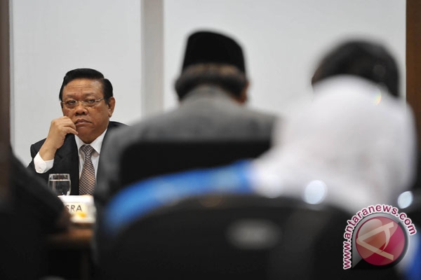 Dialog Ahmadiyah Tak Pernah Berujung Dialog Ahmadiyah Tak Pernah Berujung