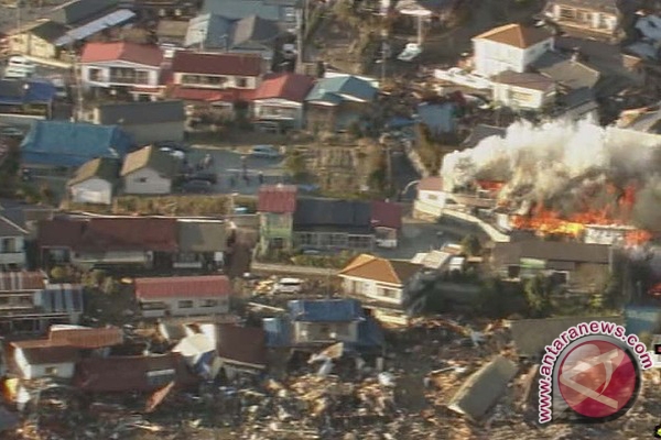 FOTO: Kengerian Gempa dan Tsunami Jepang
