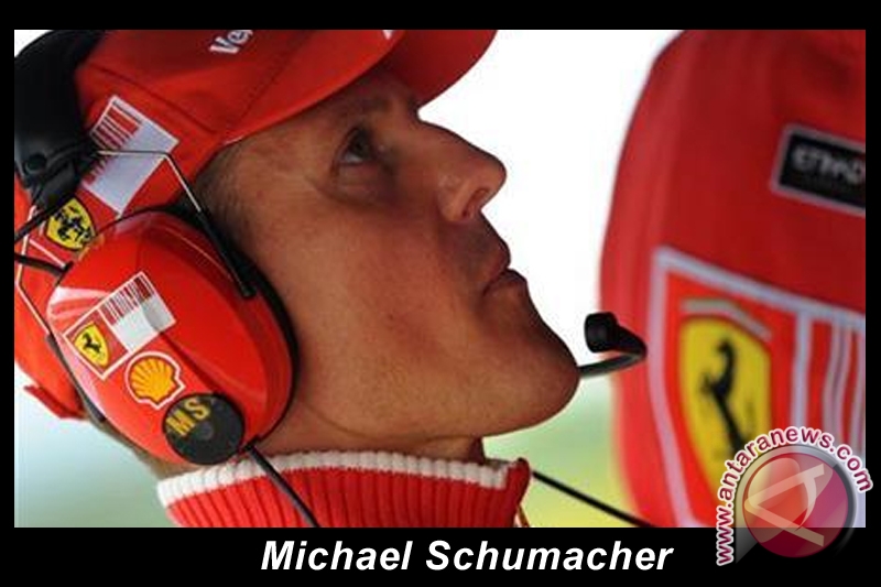 Schumacher tercepat, Webber start terdepan Schumacher tercepat, Webber start terdepan
