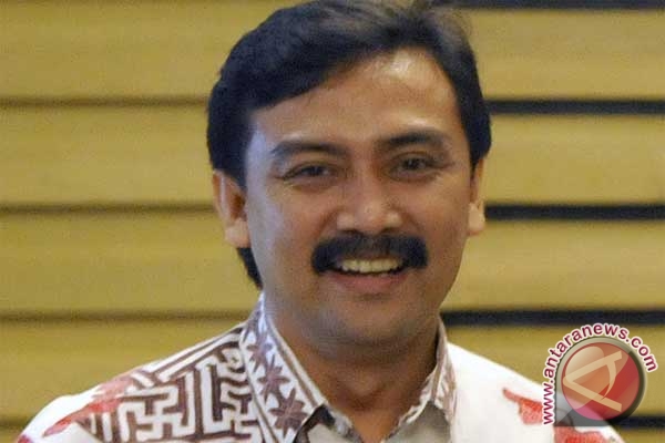 Undang-Undang Batasi Usia Pemuda 16-30 Tahun Undang-Undang Batasi Usia Pemuda 16-30 Tahun