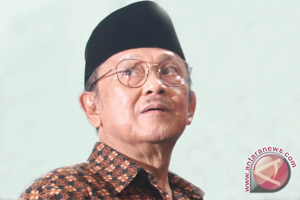 Habibie Kemukakan Pandangannya Tentang Sila Kelima Pancasila Habibie Kemukakan Pandangannya Tentang Sila Kelima Pancasila