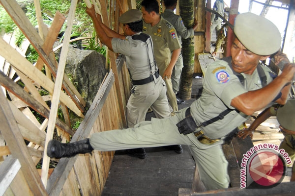 Jelang Puasa Satpol-PP Karimun Razia PSK, Waria Jelang Puasa Satpol-PP Karimun Razia PSK, Waria