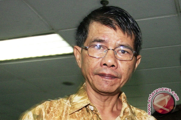 Cirus belum dipecat Cirus belum dipecat