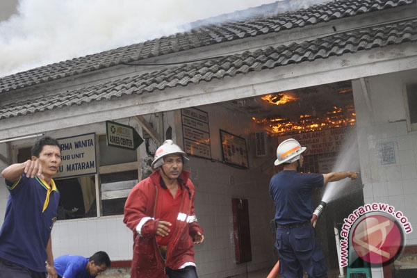 Kebakaran Kembali Hebohkan Warga Mataram Kebakaran Kembali Hebohkan Warga Mataram