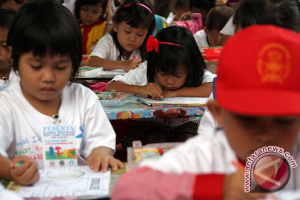 Linda Gumelar : perbanyak film anak-anak Linda Gumelar : perbanyak film anak-anak