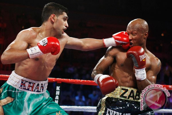 Khan juara kelas ringan WBA Khan juara kelas ringan WBA