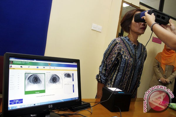 Warga Pulau Miangas bersiap bikin KTP elektronik Warga Pulau Miangas bersiap bikin KTP elektronik