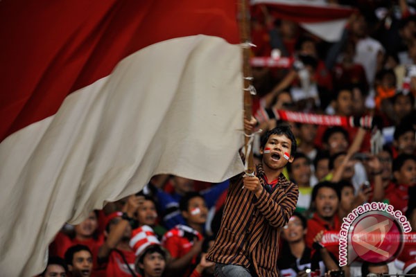 Protes Pembangunan, Kibarkan Bendera Malaysia di Perbatasan Protes Pembangunan, Kibarkan Bendera Malaysia di Perbatasan