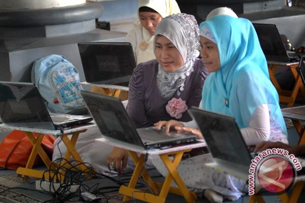 Pemkab Banyuwangi pasang seribu Pemkab Banyuwangi pasang seribu