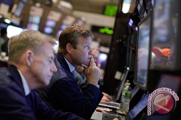 Wall Street menguat terangkat isyarat Bernanke Wall Street menguat terangkat isyarat Bernanke