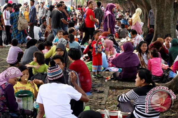 Hari ini pengunjung TMII capai 20 ribu Hari ini pengunjung TMII capai 20 ribu