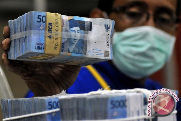 Rupiah menguat lima poin Rupiah menguat lima poin