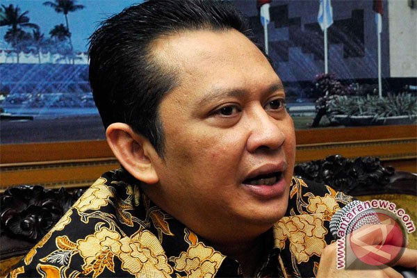 Bambang minta Presiden tegas soal simulator SIM Bambang minta Presiden tegas soal simulator SIM