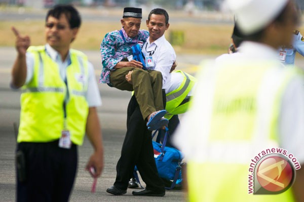 Empat calon haji Embarkasi Surakarta batal berangkat Empat calon haji Embarkasi Surakarta batal berangkat