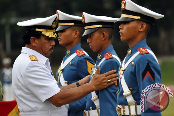 Tiga kopral taruna akademi TNI dapat beasiswa ke Jepang Tiga kopral taruna akademi TNI dapat beasiswa ke Jepang