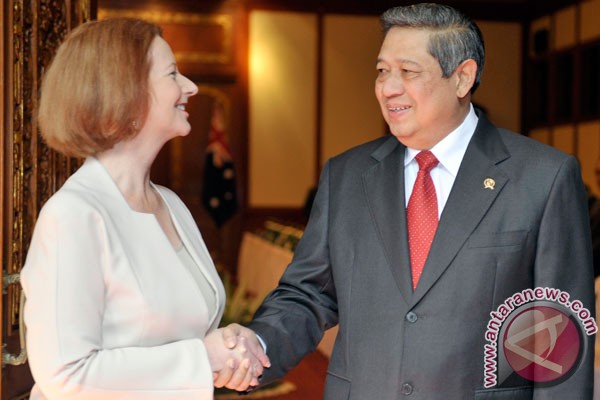 Presiden SBY undang pengusaha Australia investasi di MP3EI Presiden SBY undang pengusaha Australia investasi di MP3EI