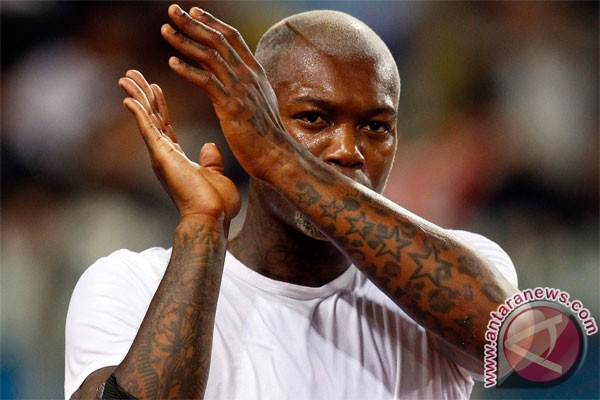 Djibril Cisse sedih tak bermain lawan Persebaya Djibril Cisse sedih tak bermain lawan Persebaya