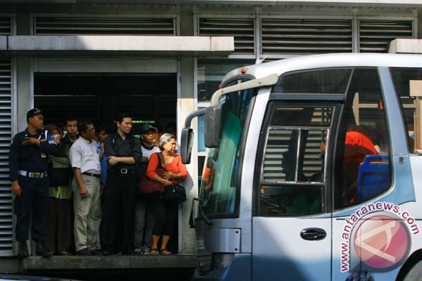 BLU Transjakarta minta maaf atas kecelakaan di Warung Buncit BLU Transjakarta minta maaf atas kecelakaan di Warung Buncit