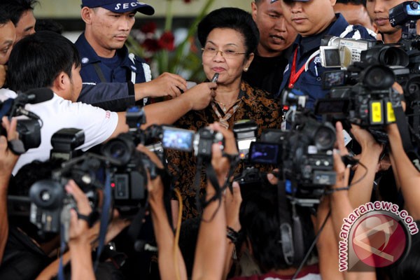 Berkas mantan menkes dikembalikan ke Mabes Polri Berkas mantan menkes dikembalikan ke Mabes Polri