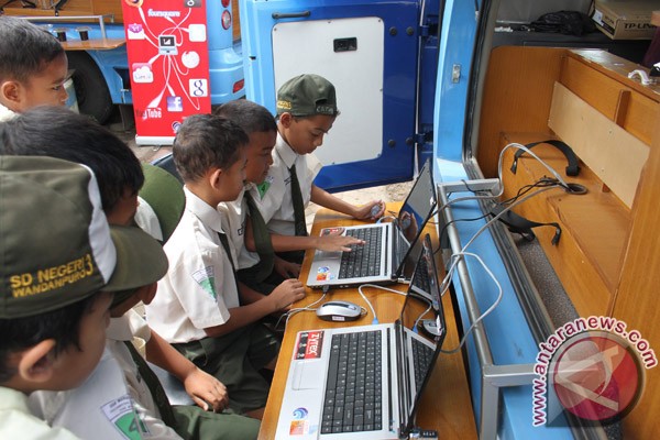 Mobil Internet di pedalaman Kutim belum berfungsi Mobil Internet di pedalaman Kutim belum berfungsi