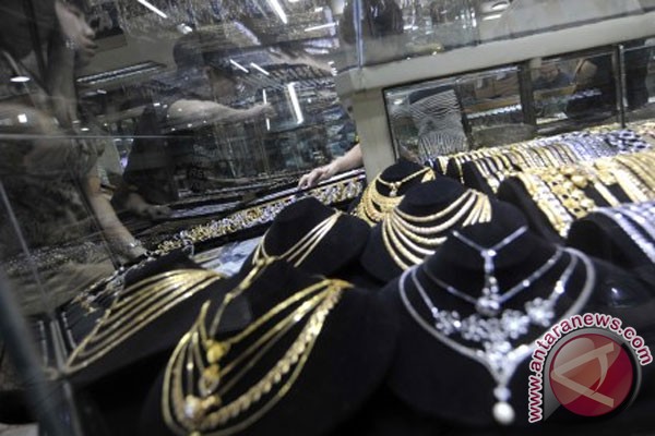 Harga emas perhiasan naik Harga emas perhiasan naik