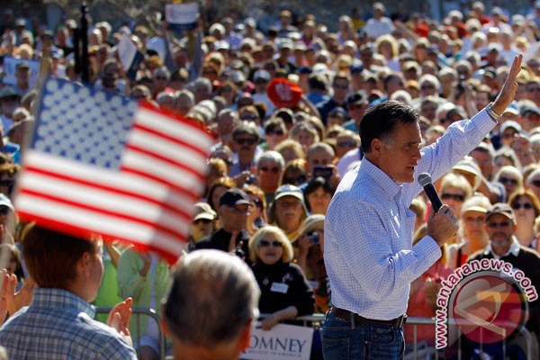 Agar unggul atas Obama, Romney perlu tim lebih baik Agar unggul atas Obama, Romney perlu tim lebih baik