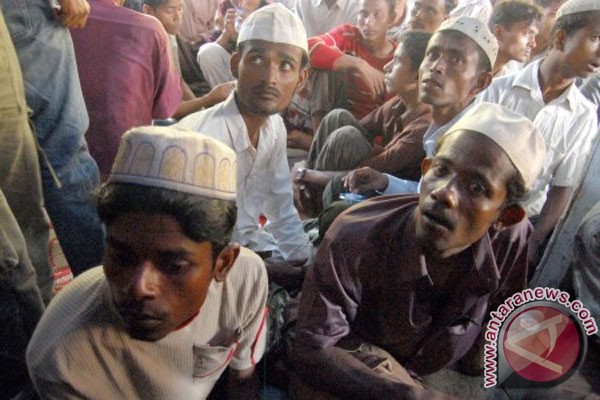 Ayatollah Kashani: membantai Rohingya berarti melawan Islam Ayatollah Kashani: membantai Rohingya berarti melawan Islam