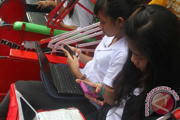 Telkom pasang 500 perangkat WiFi gratis Telkom pasang 500 perangkat WiFi gratis