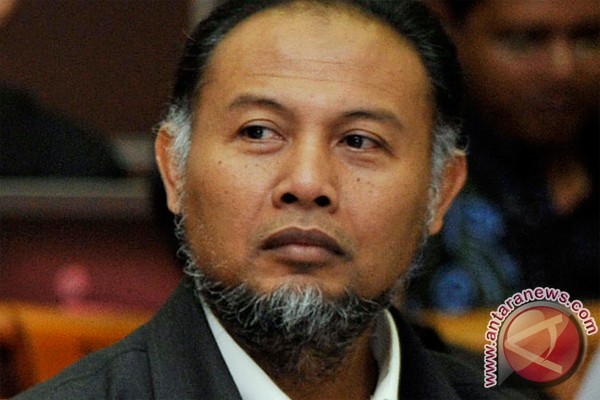 Angie, Miranda, Neneng tidak Angie, Miranda, Neneng tidak