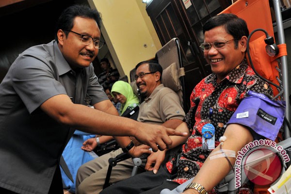 Turunkan berat badan dengan donor darah Turunkan berat badan dengan donor darah