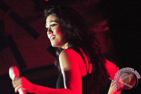 Agnes Monica luncurkan single Agnes Monica luncurkan single