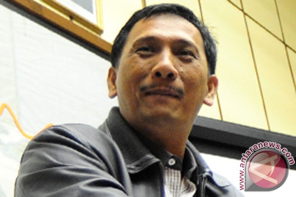 KPK banjir pujian dari DPR KPK banjir pujian dari DPR