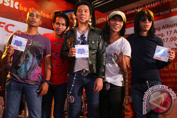 Potlot jadi saksi gebrakan baru Slank Potlot jadi saksi gebrakan baru Slank