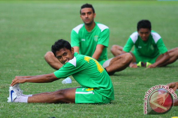 Persebaya naik peringkat dua LPI Persebaya naik peringkat dua LPI