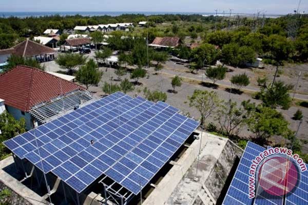 Pemanfaatan energi terbarukan masih jauh dari target Pemanfaatan energi terbarukan masih jauh dari target