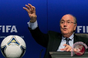 20120402035 Blatter nyatakan walk out bukan solusi atasi rasisme