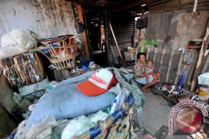 BPS: jumlah penduduk miskin berkurang 890.000 BPS: jumlah penduduk miskin berkurang 890.000