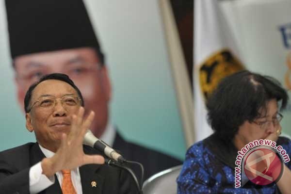 Pemerintah bahas subsidi BBM dengan para gubernur Pemerintah bahas subsidi BBM dengan para gubernur